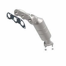 Cargar imagen en el visor de la galería, MagnaFlow Conv DF 04-05 Suz Verona2.5 Manifold Rear