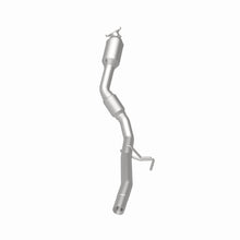 Cargar imagen en el visor de la galería, Magnaflow Conv DF 11-15 Volkswagen Touareg V6 3.6 OEM Underbody