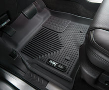 Cargar imagen en el visor de la galería, Husky Liners 14 Chevrolet Silverado 1500 / GMC Sierra 1500 X-Act Revestimientos de piso delantero negros Contour