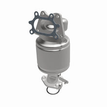 Cargar imagen en el visor de la galería, MagnaFlow Conv DF 04-07 Saturn VUE 3.5L Rear