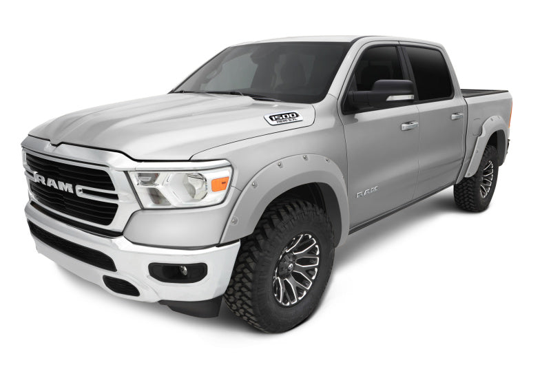 Bushwacker 20-22 Ram 1500 (Excl. Rebel/TRX) OE estilo bengalas 4 piezas - Billet plateado metálico