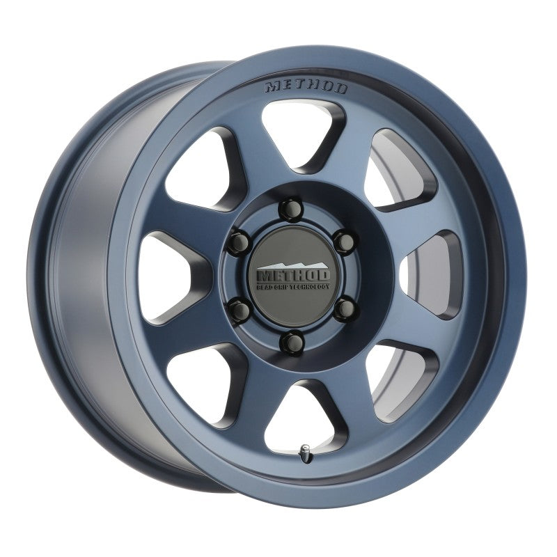 Method MR701 17x8.5 0mm Offset 6x5.5 106.25mm CB Rueda Azul Bahía