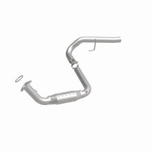 Cargar imagen en el visor de la galería, MagnaFlow Conv DF 03-06 Silverado SS Driver Side
