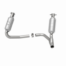 Cargar imagen en el visor de la galería, MagnaFlow Conv DF 05-06 Dodge Dakota/2006 Mitsubishi Raider 3.7L Y-Pipe Assembly