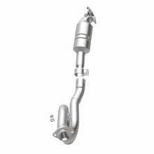 Cargar imagen en el visor de la galería, MagnaFlow Conv Direct Fit OEM 12-17 Jeep Wrangler 3.6L Underbody