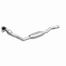 Cargar imagen en el visor de la galería, MagnaFlow Conv DF 1997 Volvo 850 2.3L Turbo