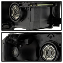 Cargar imagen en el visor de la galería, Xtune Dodge Ram 1500 02-05 Amber Crystal Headlights HD-JH-DR02-AM-BSM