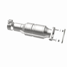Cargar imagen en el visor de la galería, MagnaFlow Conv DF 2009-2013 Malibu L4 2.5L SS Direct Fit Catalytic Converter