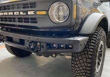 Cargar imagen en el visor de la galería, ORACLE Lighting 21-22 Ford Bronco Triple LED Fog Light Kit for Steel Bumper - White SEE WARRANTY