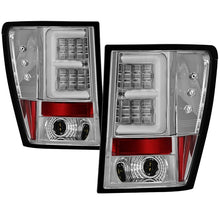 Cargar imagen en el visor de la galería, Spyder Jeep Grand Cherokee 05-06 Version 2 Light Bar LED Tail Lights - Chrome