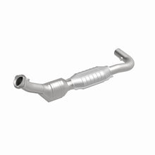 Cargar imagen en el visor de la galería, MagnaFlow Conv DF 99-00 Ford Trucks 5.4L