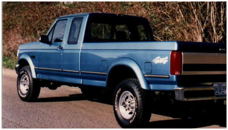 Bushwacker 92-96 Ford Bronco Extend-A-Fender estilo bengalas 2 piezas - negro
