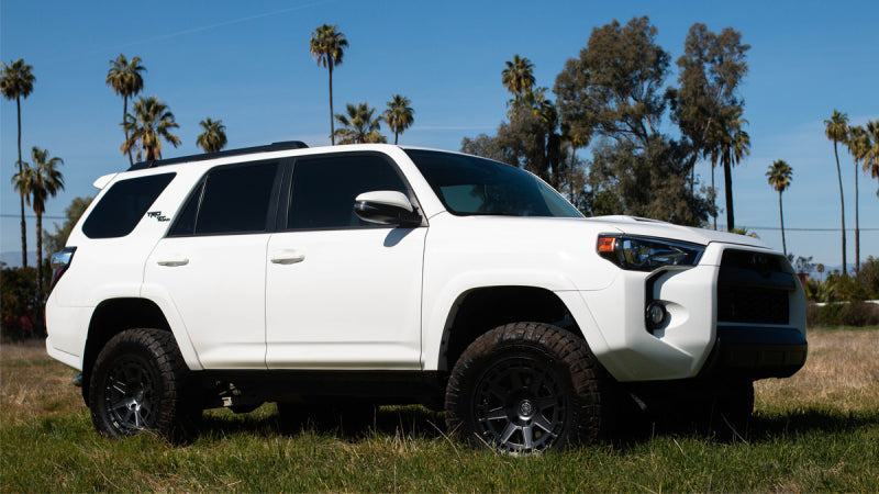 ICON Compass 17x8.5 6x5.5 0mm Offset 4.75in BS Rueda negra satinada