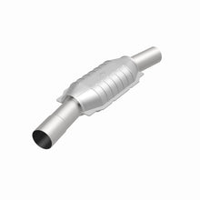 Cargar imagen en el visor de la galería, MagnaFlow Conv DF GM 25inch x 7inch x 4inch 2.5/2.5inch