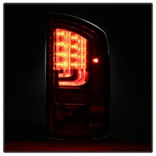 Cargar imagen en el visor de la galería, Spyder Dodge Ram 02-06 1500 Version 2 LED Tail Light - Red Clear ALT-YD-DRAM02V2-LED-RC