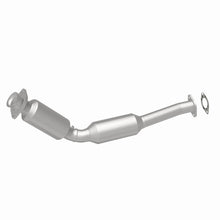 Cargar imagen en el visor de la galería, MagnaFlow 04-11 Lincoln Town Car V8 4.6L GAS California Catalytic Converter Direct Fit