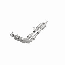 Cargar imagen en el visor de la galería, MagnaFlow Conv DF 06-08 VW Passat 3.6L