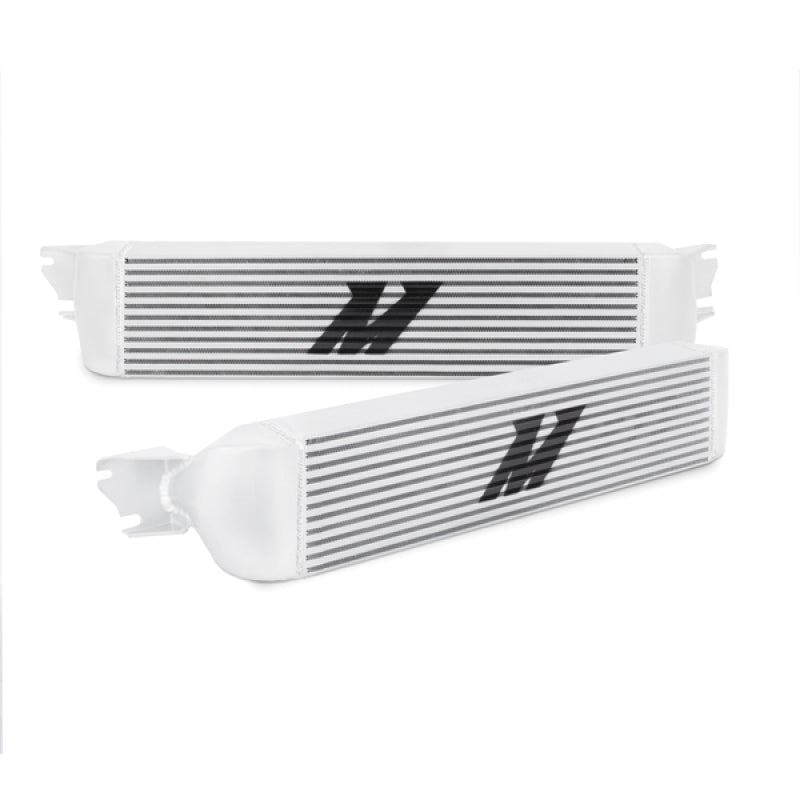 Mishimoto 03-05 Dodge Neon SRT-4 Kit de intercooler de rendimiento de aluminio plateado