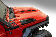Cargar imagen en el visor de la galería, Capó de dispersión de calor DV8 Offroad 18+ Jeep JL - Imprimación negra