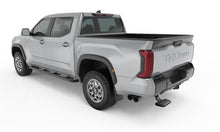 Cargar imagen en el visor de la galería, AMP Research 2022 Toyota Tundra BedStep - Negro