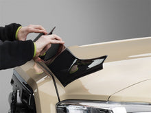 Cargar imagen en el visor de la galería, WeatherTech 2020+ GMC Sierra / Sierra Denali 2500/3500 (Incl. HD) Hood Protector - Black