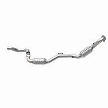 Cargar imagen en el visor de la galería, MagnaFlow Conv DF Mercedes ML55 01-03 Passenger Side