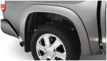 Cargar imagen en el visor de la galería, Bushwacker 14-18 Toyota Tundra Fleetside OE Style Flares 2 piezas 66.7/78.7/97.6 pulgadas cama - Negro