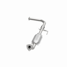 Cargar imagen en el visor de la galería, MagnaFlow Conv DF 00-04 Toyota Tundra V8 4.7L Gas