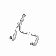Cargar imagen en el visor de la galería, Magnaflow Conv DF 2011-2012 EXPRESS 2500 6.0L 6.0L Underbody