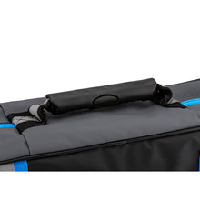 Cargar imagen en el visor de la galería, Caja de inflación ARB Acabado negro con detalles azules Tiras reflectantes de material de PVC