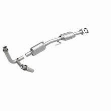 Cargar imagen en el visor de la galería, MagnaFlow Conv DF 86-97 Ford Aerostar 3.0L