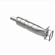 Cargar imagen en el visor de la galería, MagnaFlow 09-19 Ford F53 V10 6.8L Underbody 6.8L Direct Fit Catalytic Converter