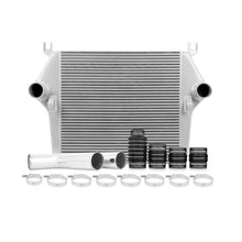 Cargar imagen en el visor de la galería, Mishimoto 07.5-09 Dodge 6.7L Cummins Intercooler Kit con tuberías (Plata)