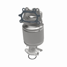 Cargar imagen en el visor de la galería, MagnaFlow Conv DF 04-07 Saturn VUE 3.5L Rear