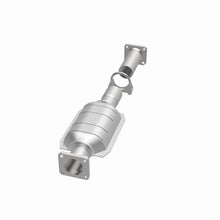 Cargar imagen en el visor de la galería, MagnaFlow Conv DF 94-95 Passport/Rodeo rear