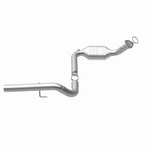 Cargar imagen en el visor de la galería, MagnaFlow Conv DF 03-06 Silverado SS Driver Side