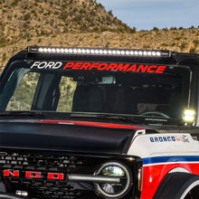 Cargar imagen en el visor de la galería, Ford Racing Ford Performance Bronco - Pancarta para parabrisas, color blanco y rojo