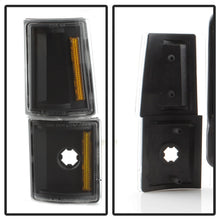 Cargar imagen en el visor de la galería, xTune GMC C/K Series 94-98 Headlights w/ Corner and Parking Lights - Black HD-JH-GCK94-BK-SET