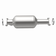 Cargar imagen en el visor de la galería, MagnaFlow Conv DF 81-83 Toyota Pick Up 2.4L