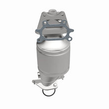 Cargar imagen en el visor de la galería, MagnaFlow Conv DF 04-07 Saturn VUE 3.5L Front
