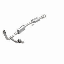 Cargar imagen en el visor de la galería, MagnaFlow Conv DF 86-97 Ford Aerostar 3.0L