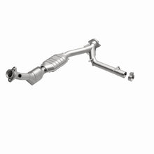 Cargar imagen en el visor de la galería, MagnaFlow Conv DF 03-04 Lincoln Navigator 5.4L P/S