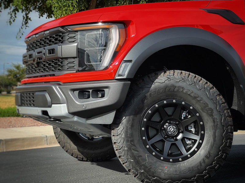 ICON Rebound 17x8.5 6x135 6mm Offset 5in BS 87.1mm Diámetro Rueda negra satinada