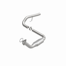 Cargar imagen en el visor de la galería, MagnaFlow Conv DF 03-06 Silverado SS Driver Side