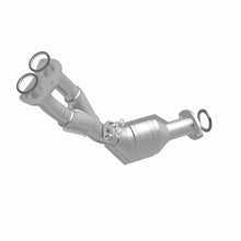 Cargar imagen en el visor de la galería, MagnaFlow Conv DF 01-04 Tacoma 2.7L front 49S