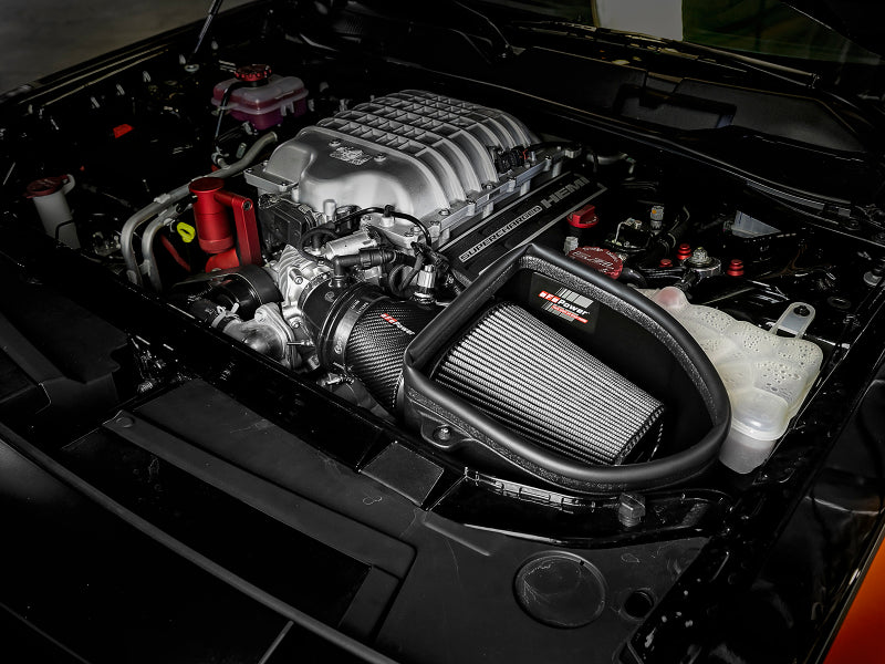 aFe Magnum Force Stage-2 Track Series AIS de fibra de carbono con Pro Dry S Media-18 Dodge Challenger V8-6.2L