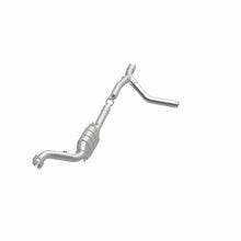 Cargar imagen en el visor de la galería, MagnaFlow Conv DF 04-05 Ram1500 5.7L P/S OEM