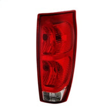 Cargar imagen en el visor de la galería, Xtune Chevy Avalanche 02-06 Passenger Side Tail Lights - OEM Right ALT-JH-CAVA02-OE-R