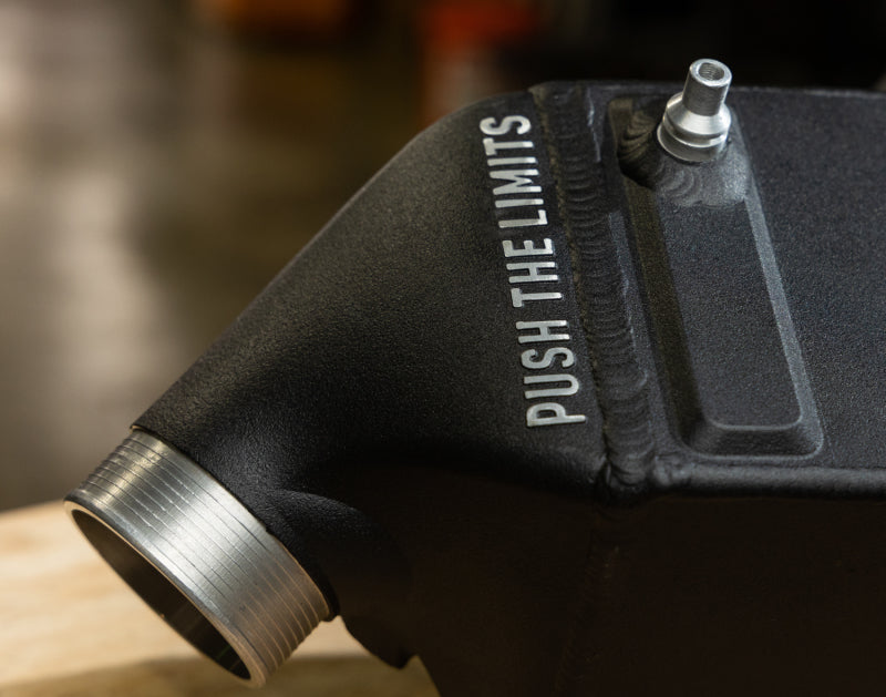 Kit de intercooler Mishimoto 12-16 BMW F10 M5 (negro arrugado)