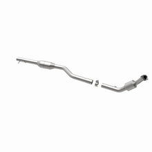 Cargar imagen en el visor de la galería, MagnaFlow Conv DF 99-02 Mercedes SL500 5.0L